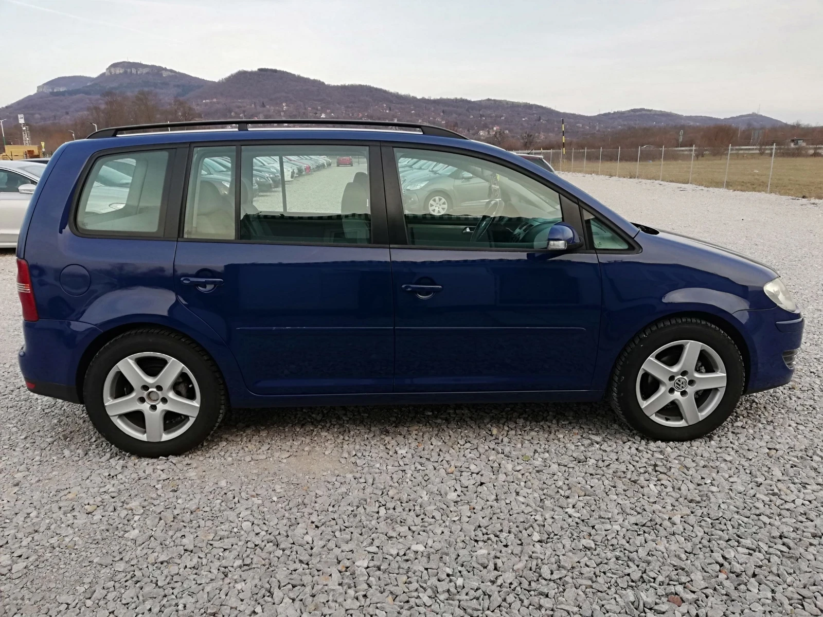 VW Touran 1.4tsi avtomat klima, снимка 7 - Автомобили и джипове - 53855088