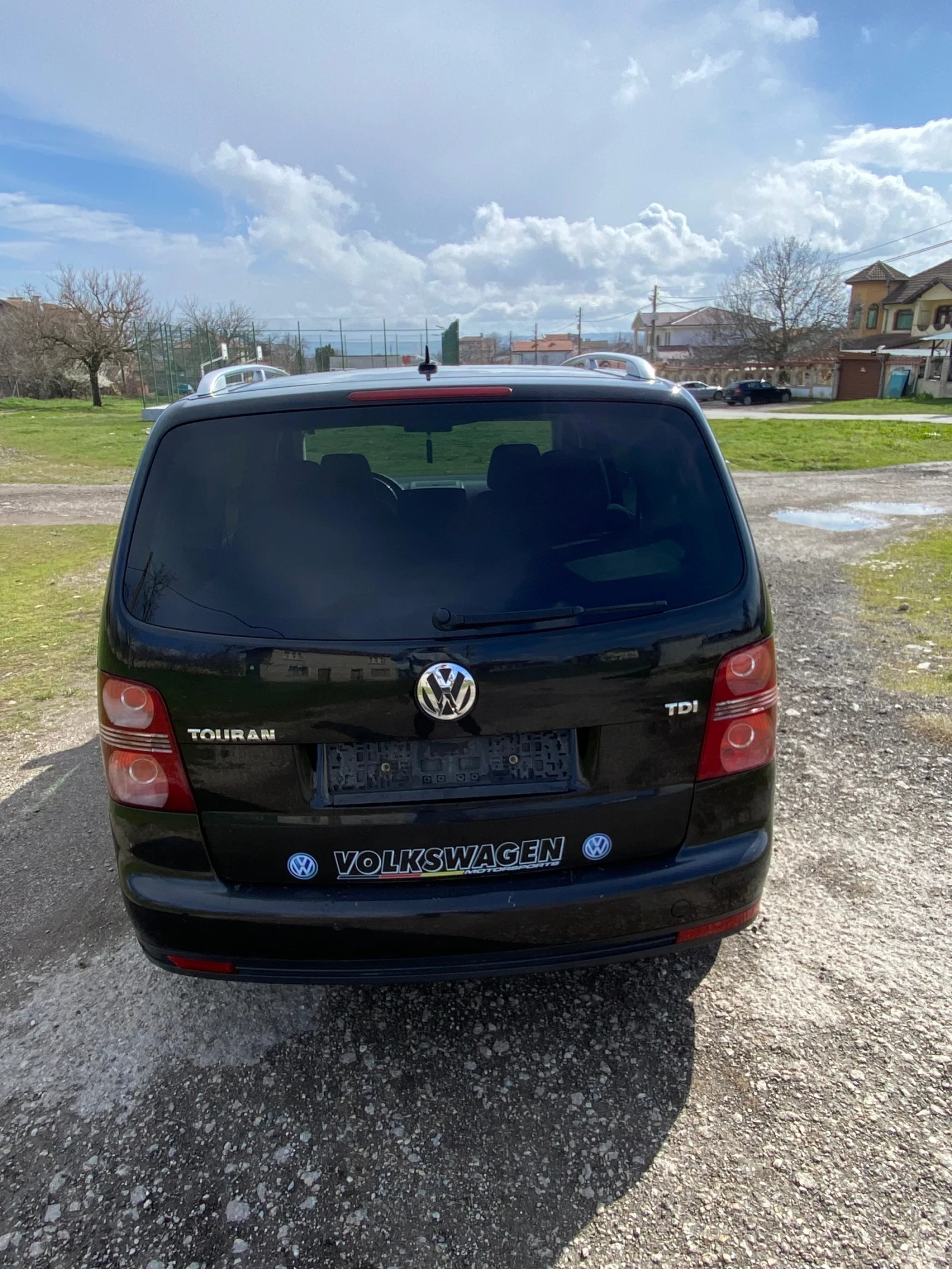 VW Touran, снимка 2 - Автомобили и джипове - 54007868