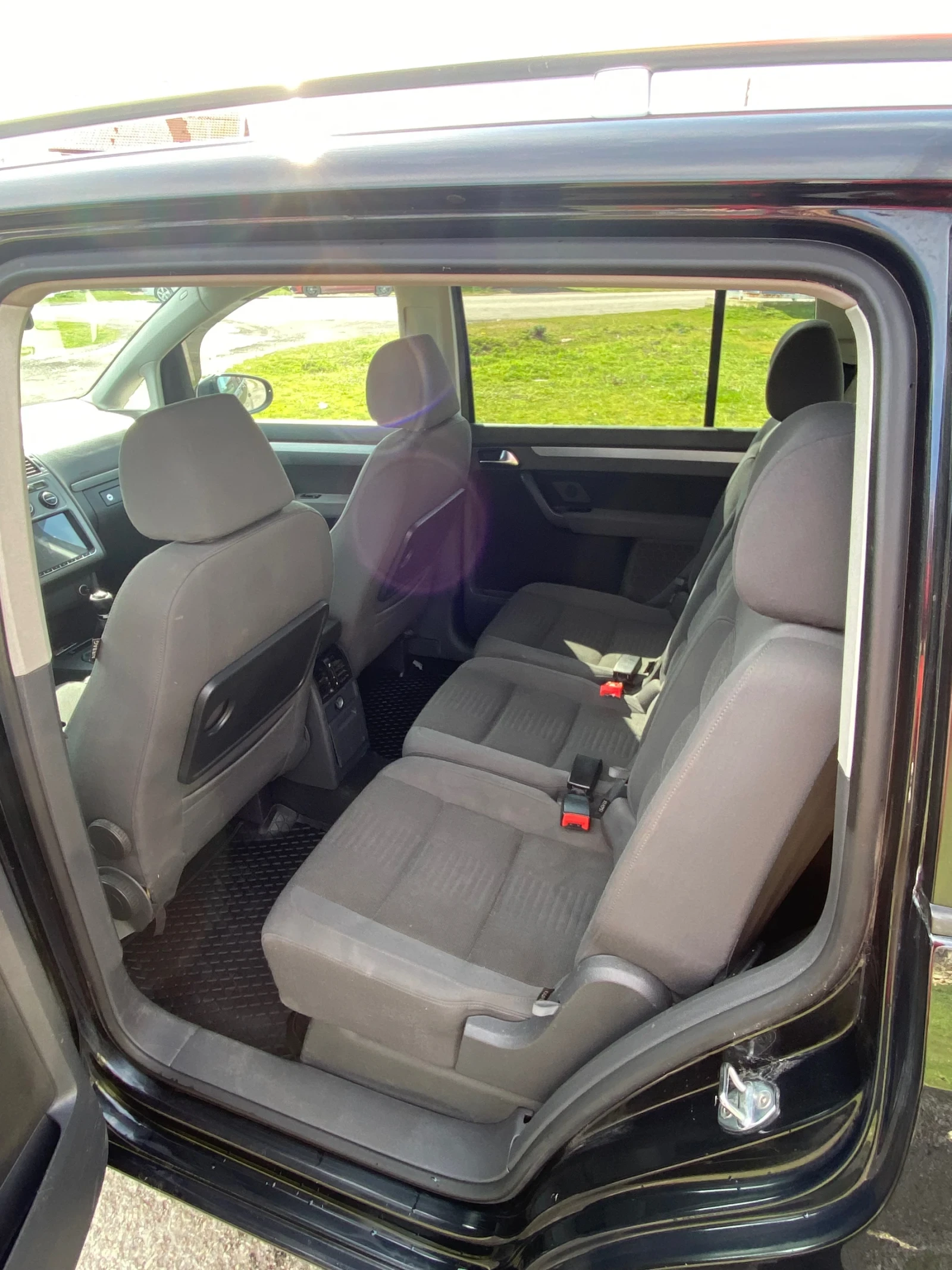 VW Touran, снимка 9 - Автомобили и джипове - 54007868