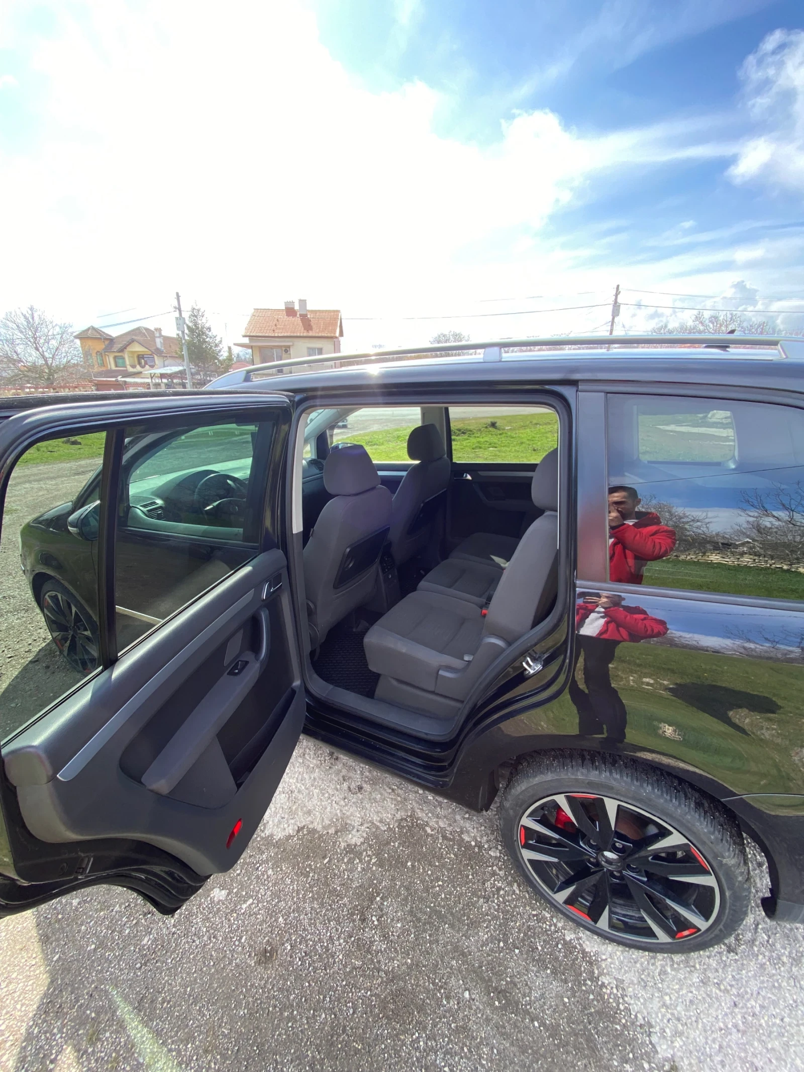 VW Touran, снимка 8 - Автомобили и джипове - 54007868