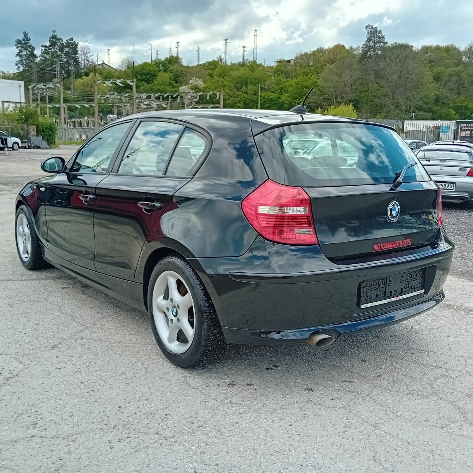 BMW 118 2.0 143к facelift , снимка 4 - Автомобили и джипове - 54470829