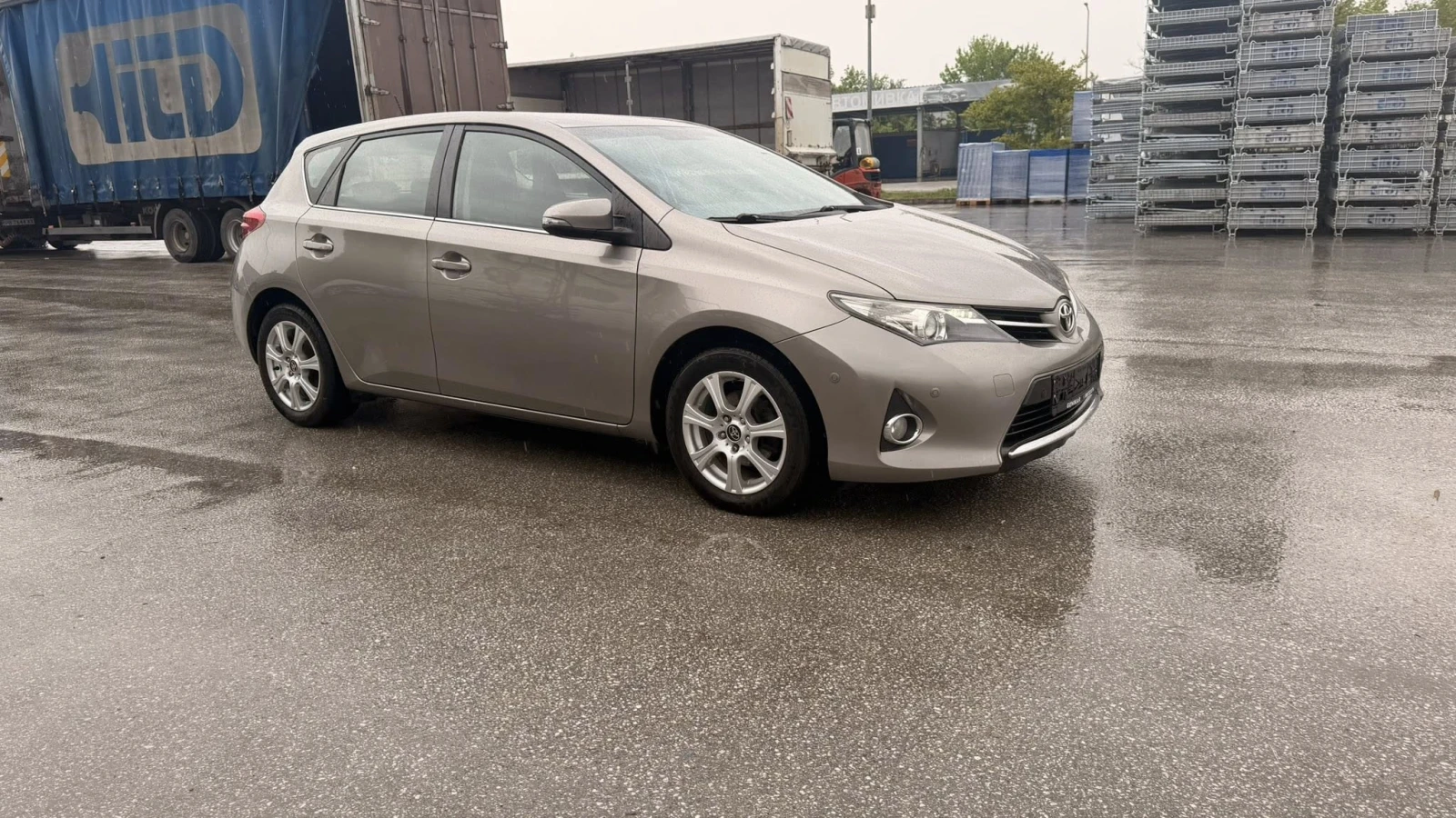 Toyota Auris 1.6 БЕНЗИН  EURO5, снимка 3 - Автомобили и джипове - 54477101
