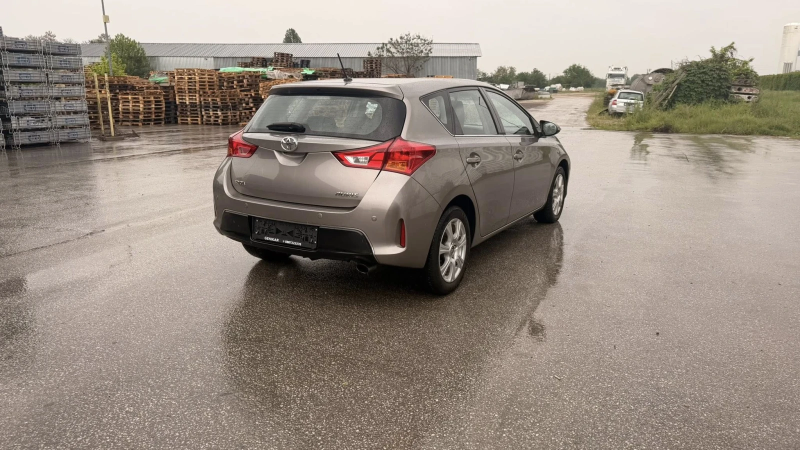 Toyota Auris 1.6 БЕНЗИН  EURO5, снимка 8 - Автомобили и джипове - 54477101