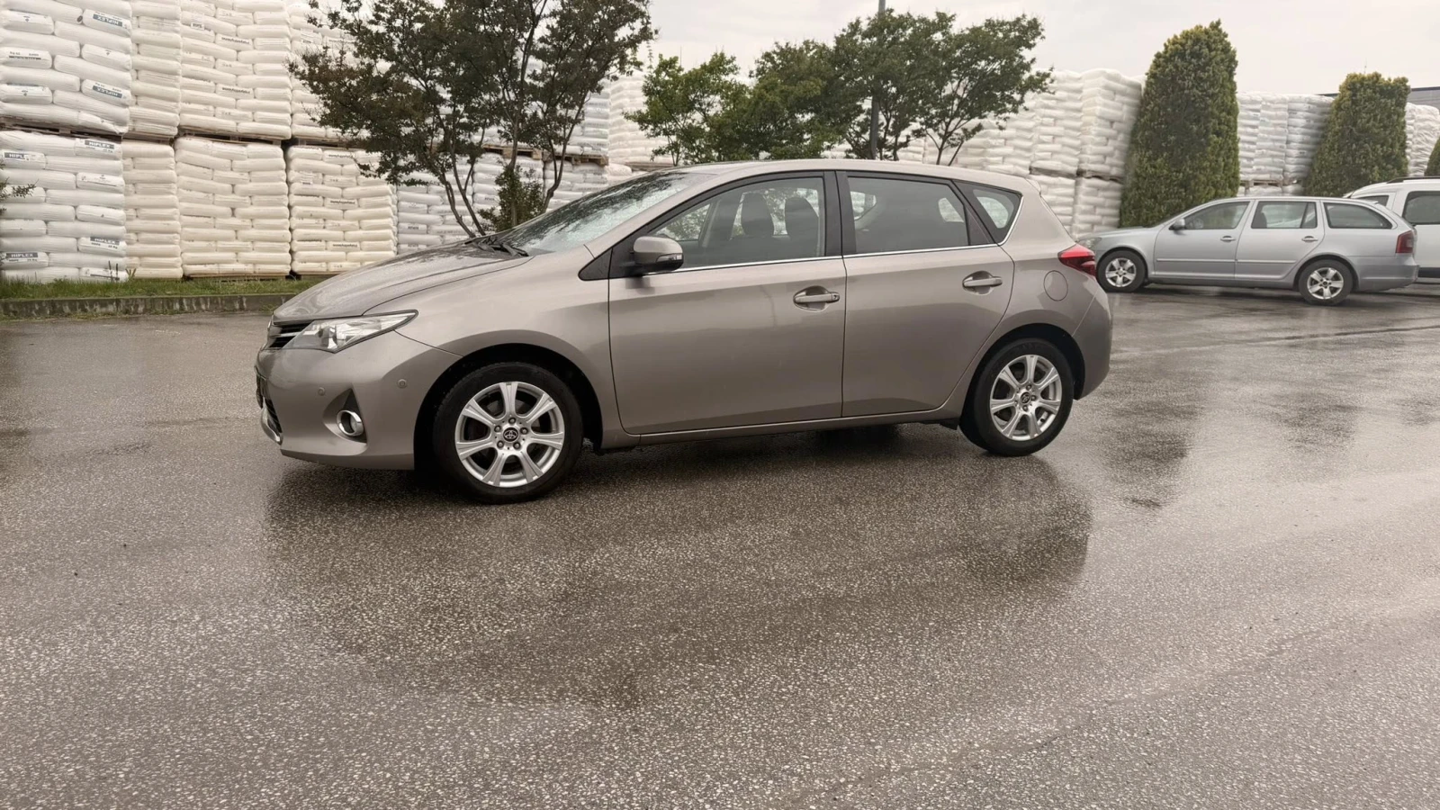Toyota Auris 1.6 БЕНЗИН  EURO5, снимка 5 - Автомобили и джипове - 54477101