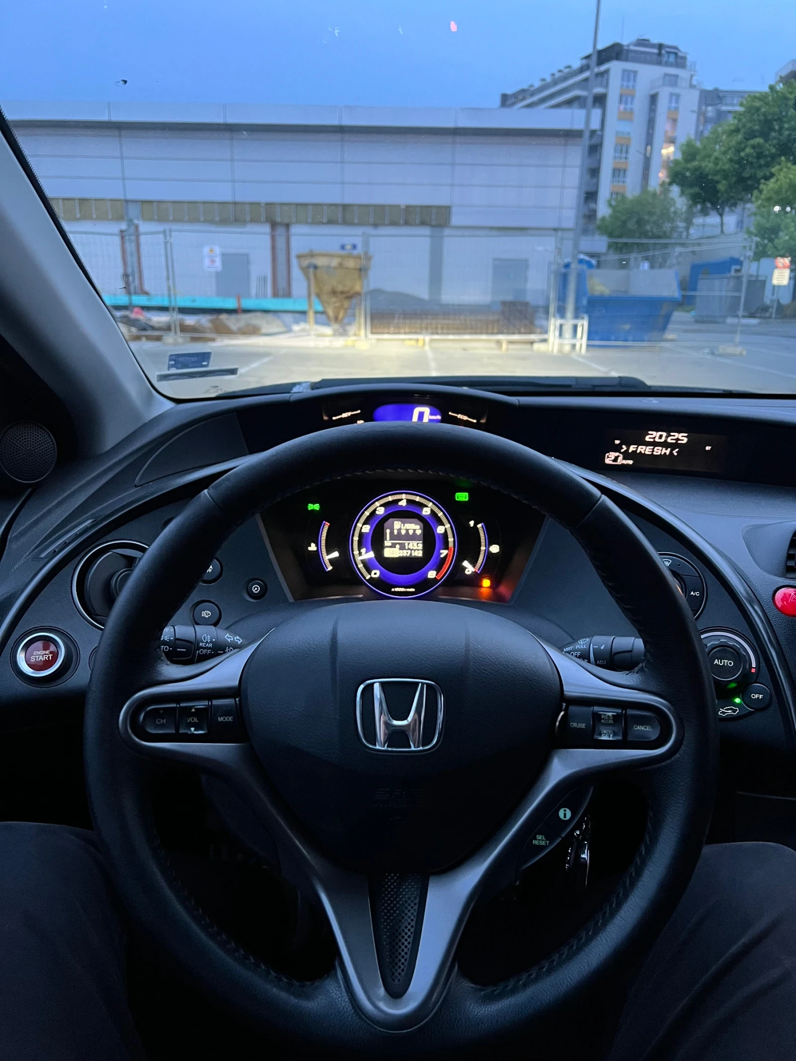 Honda Civic 1.8 i-VTEC GT Sport Facelift 2011, снимка 7 - Автомобили и джипове - 54479301