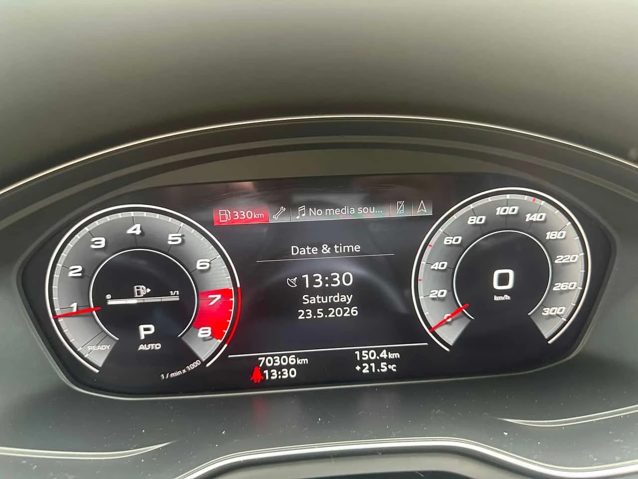 Audi A5 Progressiv/ПАНОРАМА/ДИСТРОНИК, снимка 8 - Автомобили и джипове - 54759604