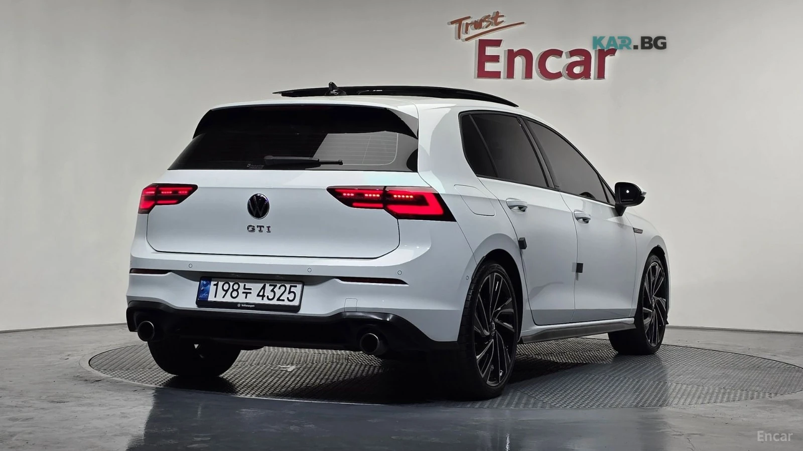 VW Golf GTI/2.0T/8TH GEN, снимка 2 - Автомобили и джипове - 54827880