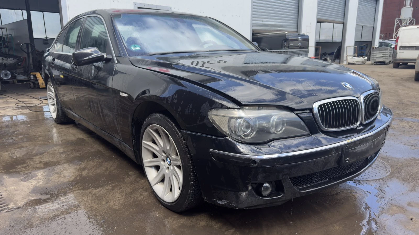 BMW 740, снимка 2 - Автомобили и джипове - 55108650
