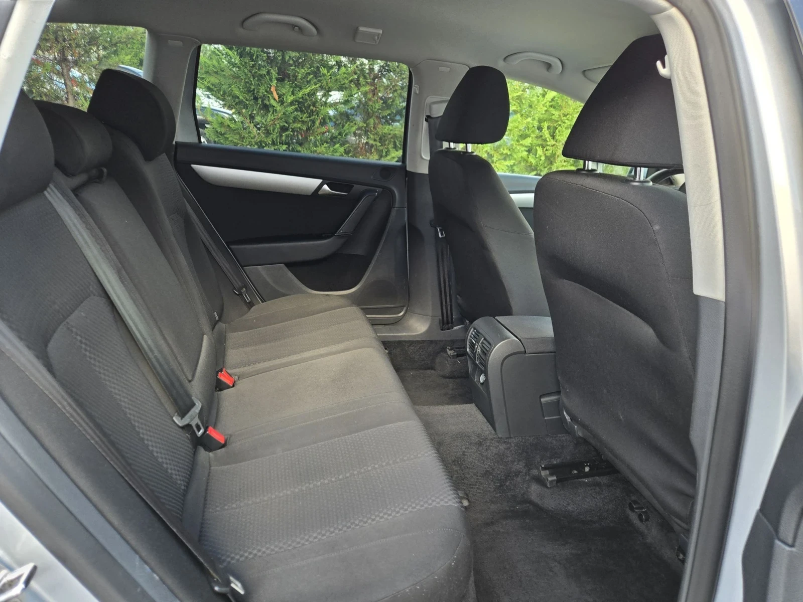 VW Passat 7= 2.0TDI-140кс= 6ск= НАВИ= АВТОПИЛОТ, снимка 14 - Автомобили и джипове - 55224544