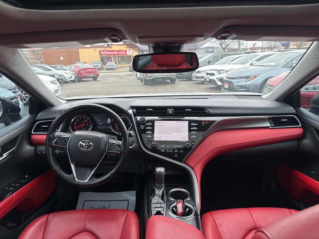 Toyota Camry XSE* SPORT PKG* ПОДГРЕВ* DISTR* PANO* EЛ. СЕДАЛКИ, снимка 10 - Автомобили и джипове - 55443942