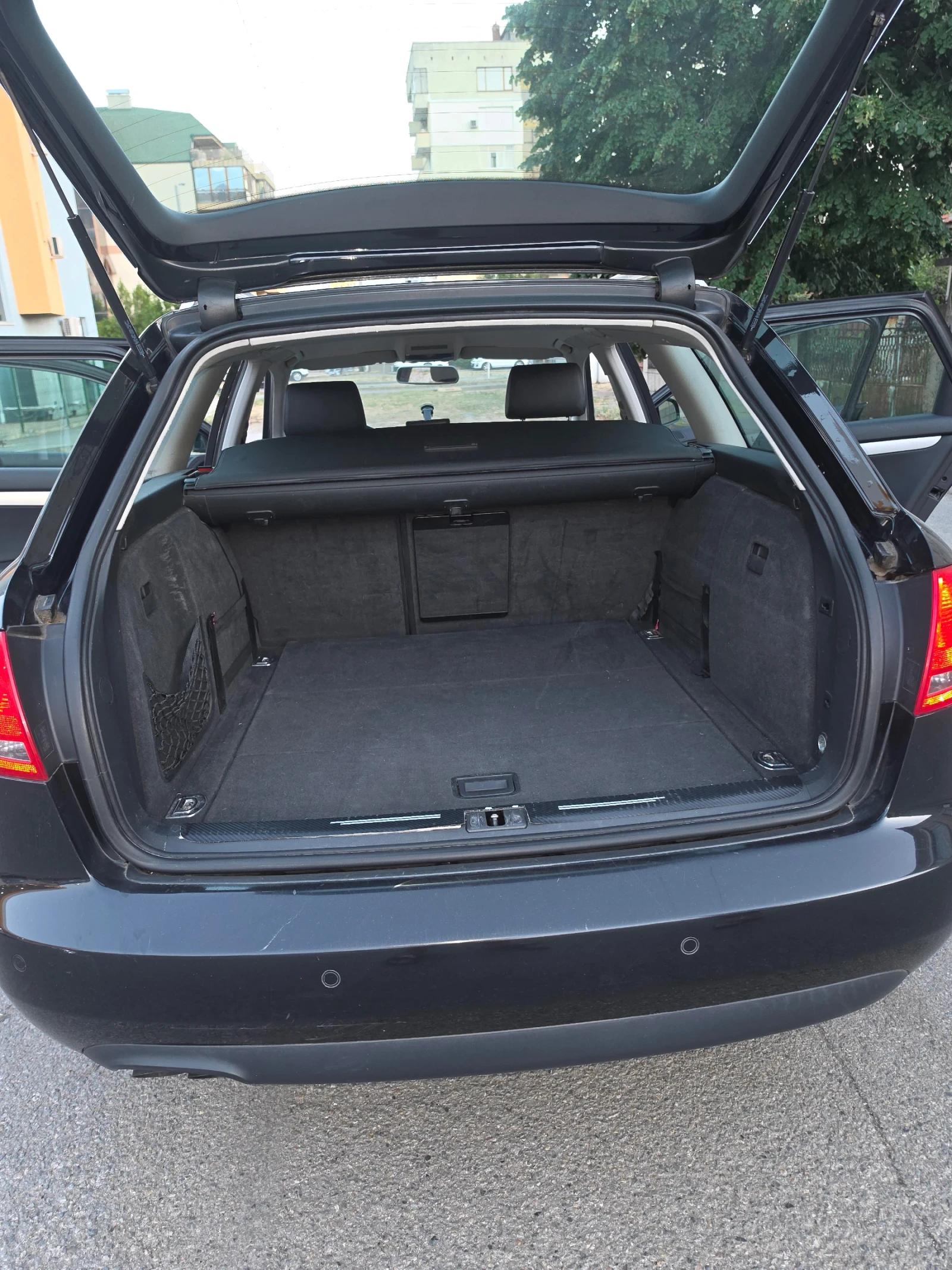 Audi A4, снимка 8 - Автомобили и джипове - 55450142