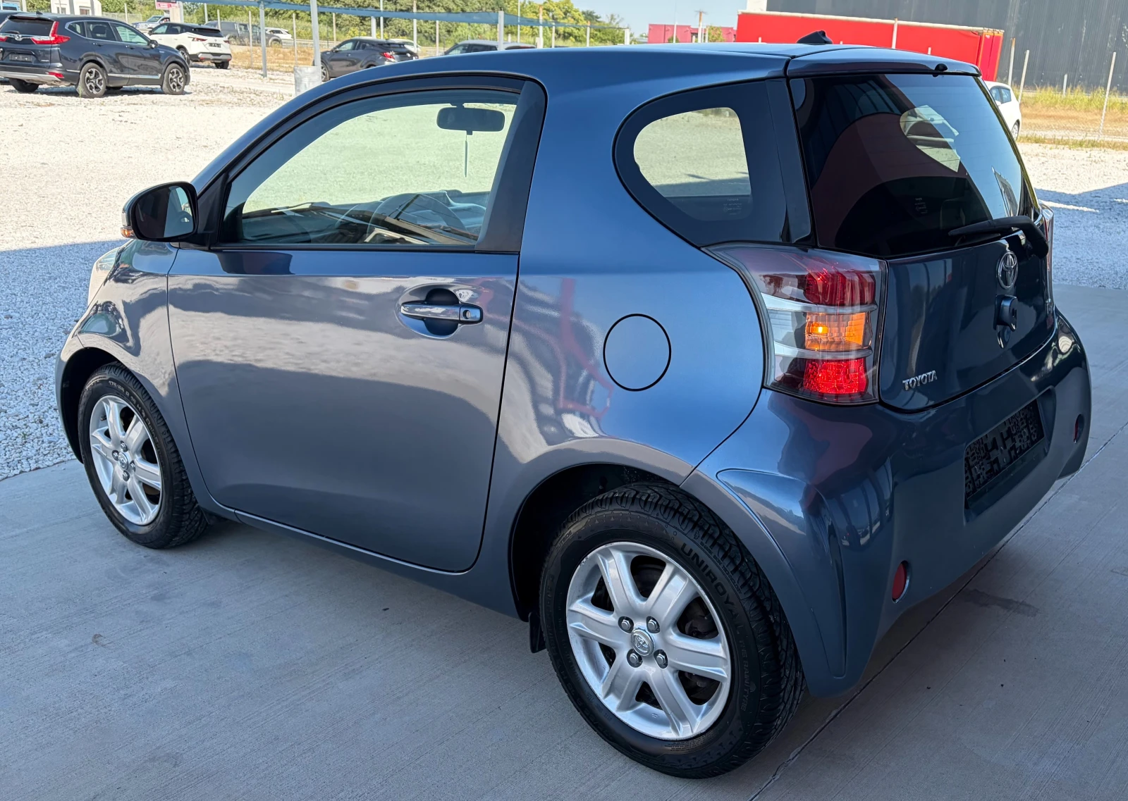 Toyota IQ 1.0 Бензин, снимка 6 - Автомобили и джипове - 55517281