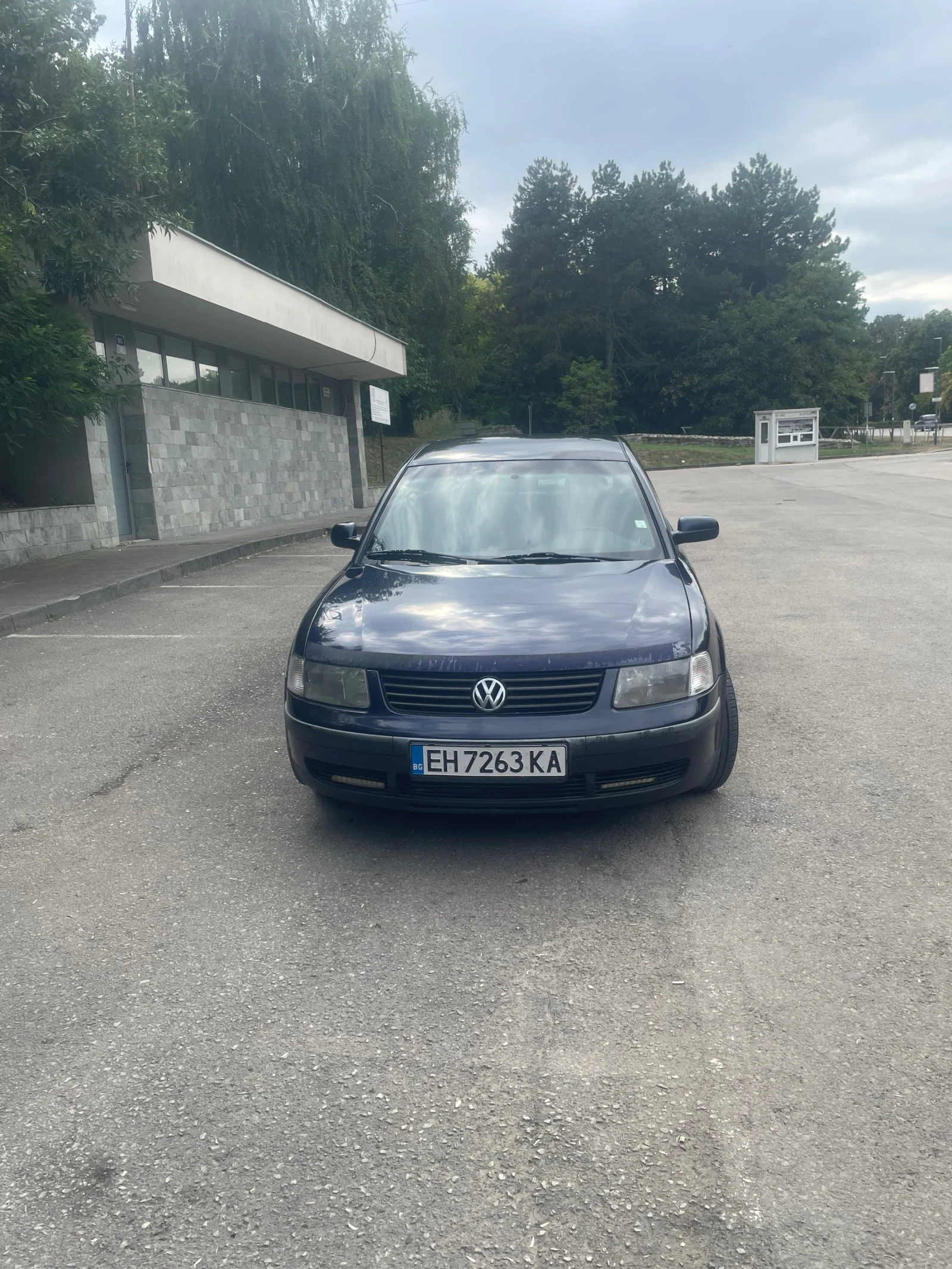 VW Passat, снимка 4 - Автомобили и джипове - 55659306