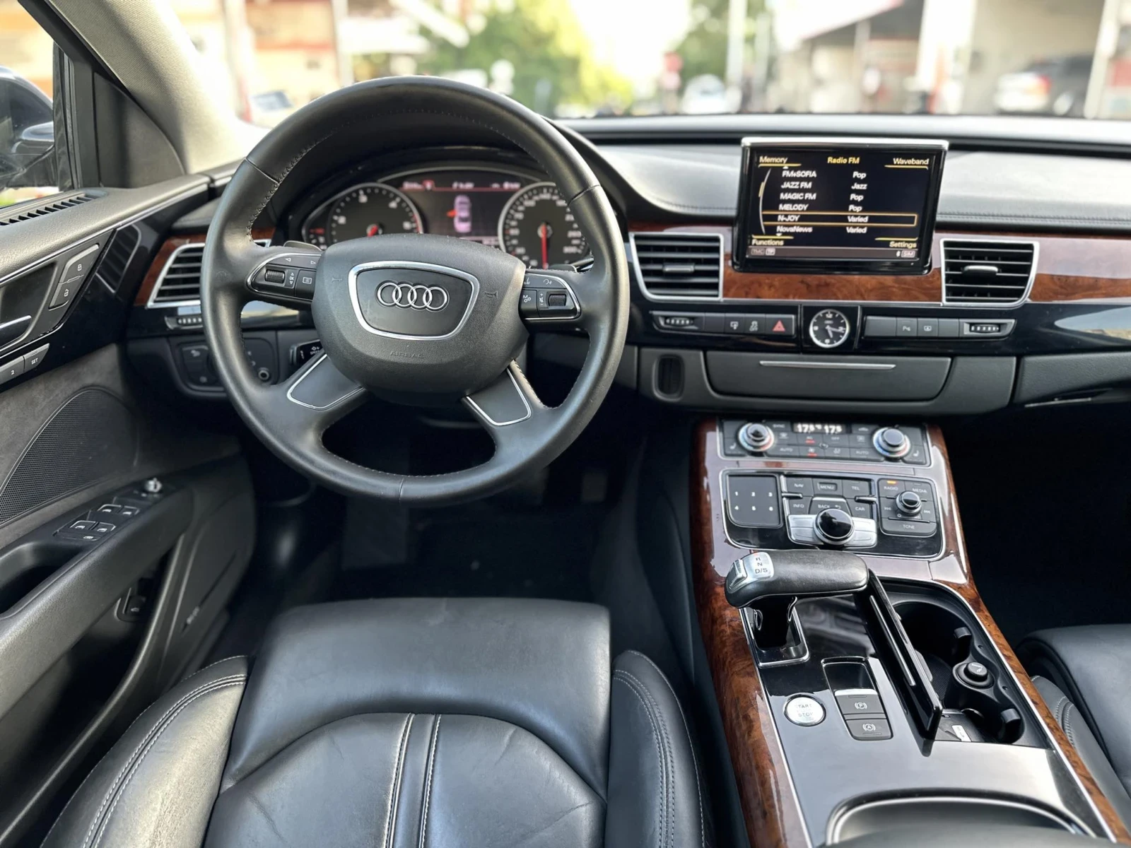 Audi A8, снимка 5 - Автомобили и джипове - 55748150
