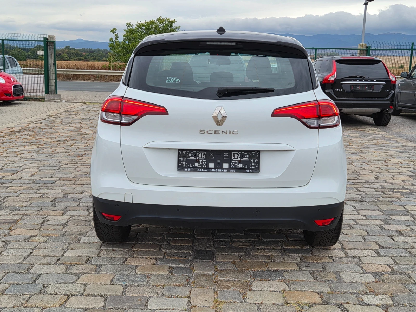 Renault Scenic 1.3TCE 116кс ЕВРО 6, снимка 7 - Автомобили и джипове - 56234181