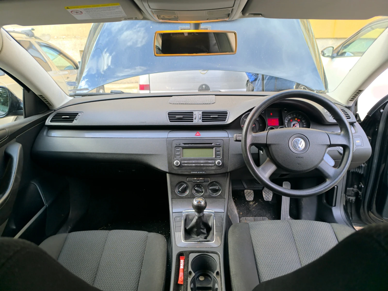 VW Passat 1.9 TDI, снимка 6 - Автомобили и джипове - 56643184