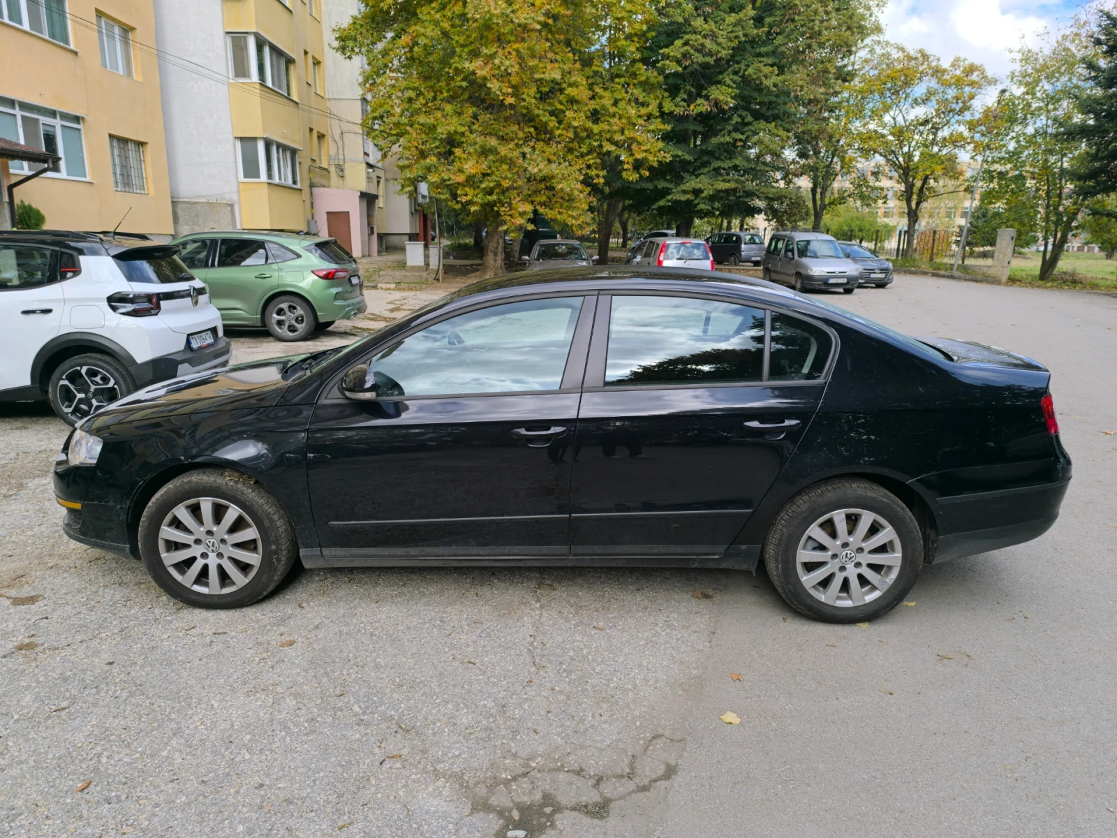 VW Passat 1.9 TDI, снимка 3 - Автомобили и джипове - 56643184