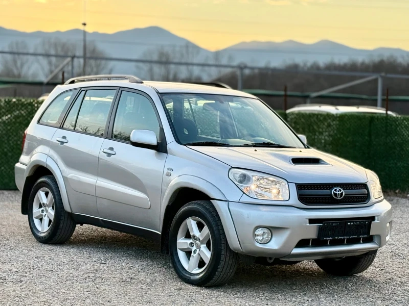 Toyota Rav4 2.0D-4D, снимка 3 - Автомобили и джипове - 48984994