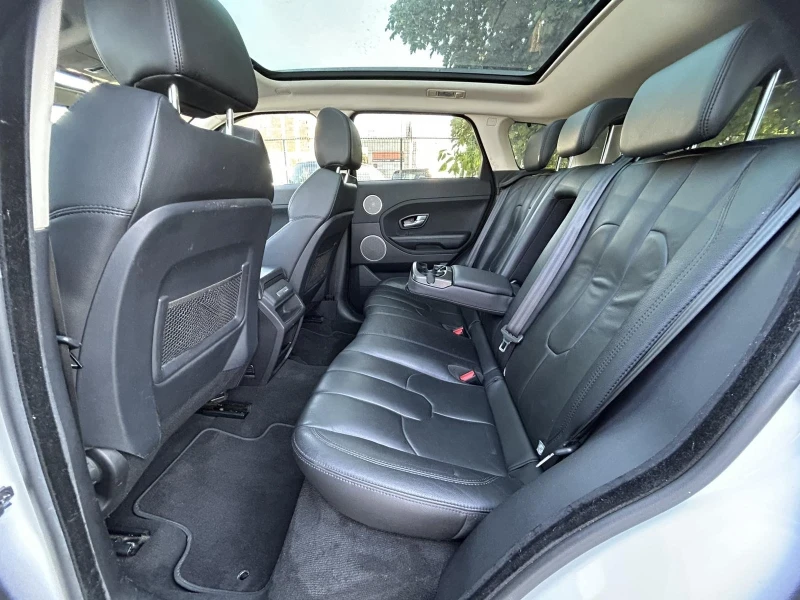 Land Rover Range Rover Evoque 2.2TDi/NAVI/4x4/EURO 5/150k.c., снимка 12 - Автомобили и джипове - 51131692