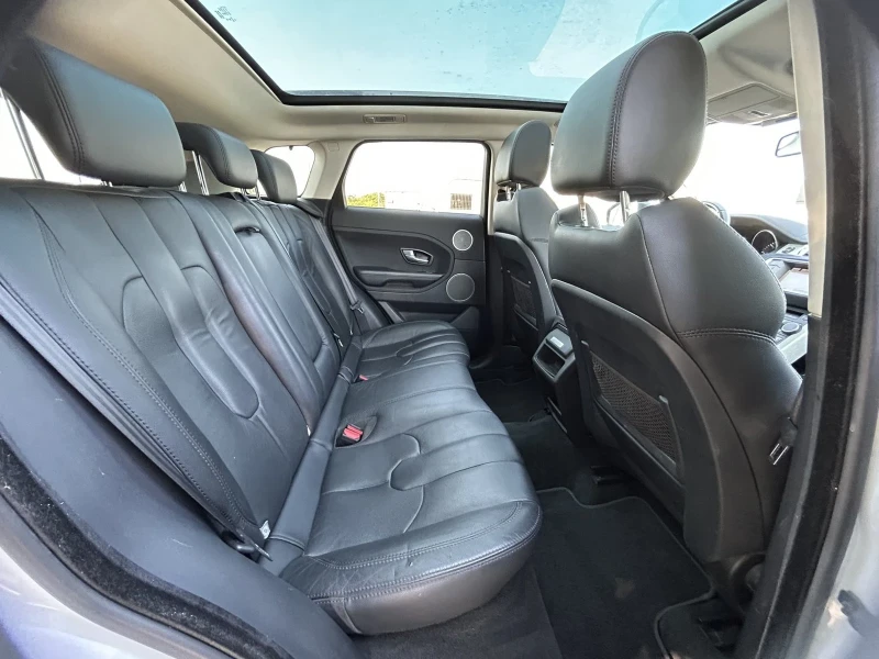 Land Rover Range Rover Evoque 2.2TDi/NAVI/4x4/EURO 5/150k.c., снимка 11 - Автомобили и джипове - 51131692