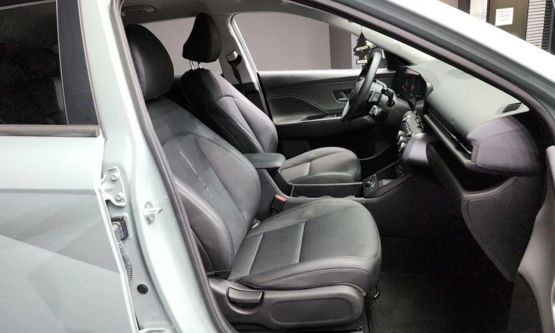 Hyundai Kona Gasoline 1.6 Turbo 2WD Modern, снимка 11 - Автомобили и джипове - 52113050