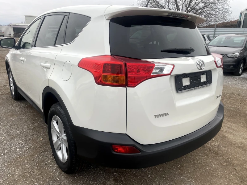 Toyota Rav4 2.0D4D 124к.с Перфектен, снимка 3 - Автомобили и джипове - 53177529