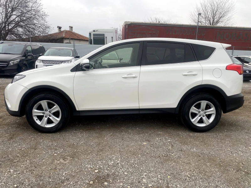 Toyota Rav4 2.0D4D 124к.с Перфектен, снимка 2 - Автомобили и джипове - 53177529