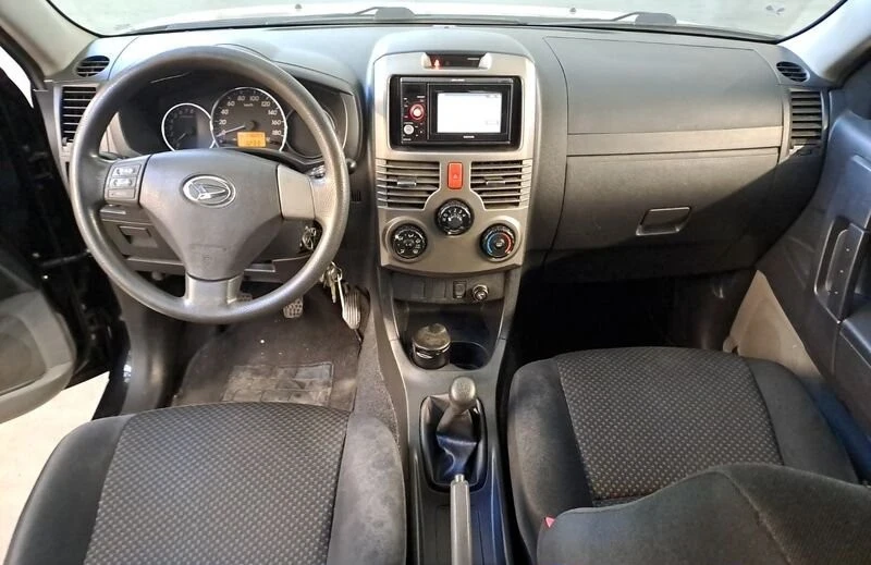 Daihatsu Terios 1.5 Hiro 4x4, снимка 13 - Автомобили и джипове - 53726472