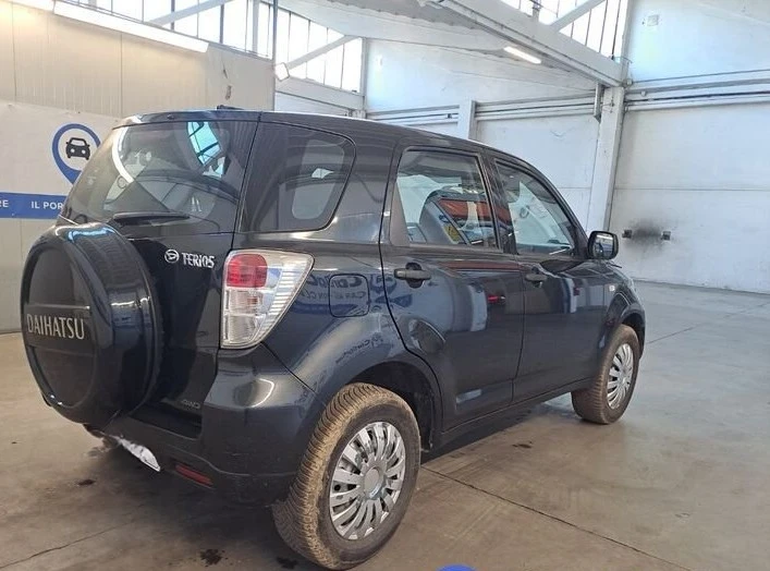Daihatsu Terios 1.5 Hiro 4x4, снимка 3 - Автомобили и джипове - 53726472