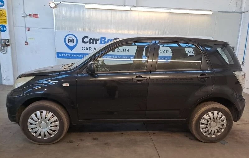 Daihatsu Terios 1.5 Hiro 4x4, снимка 7 - Автомобили и джипове - 53726472