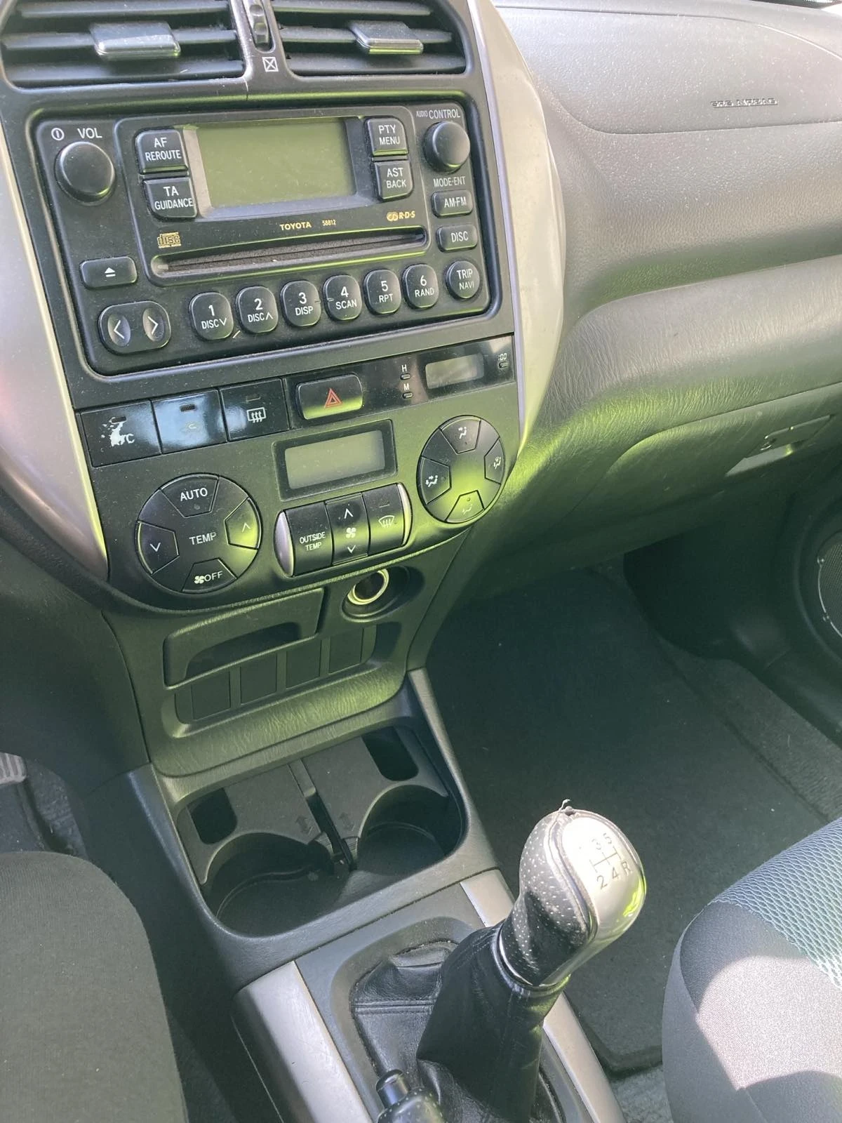 Toyota Rav4  - изображение 10