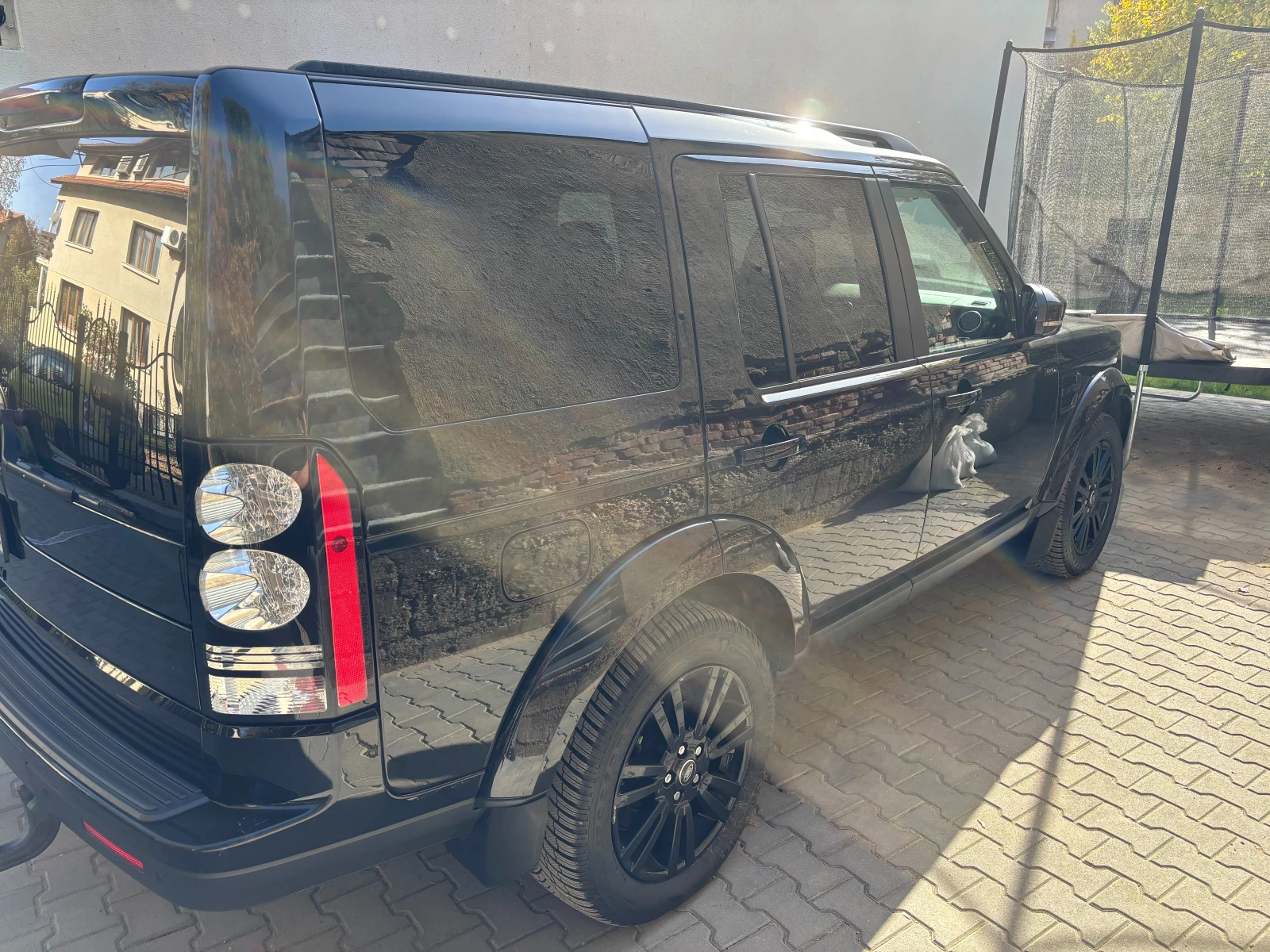Land Rover Discovery Black Edition - изображение 4