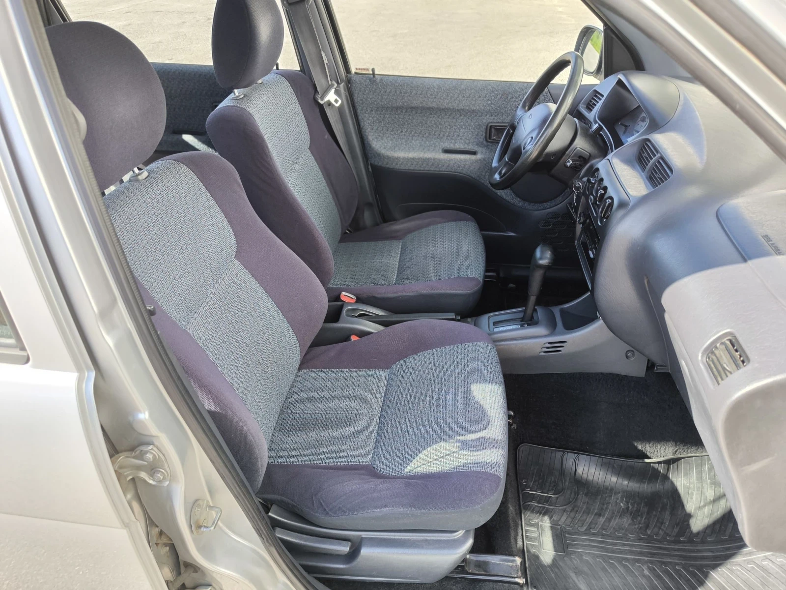 Daihatsu Terios 4x4 Automatic , снимка 6 - Автомобили и джипове - 54340059