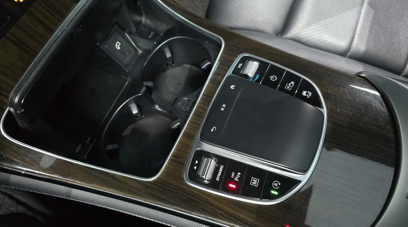 Mercedes-Benz GLC HEAD UP, снимка 9 - Автомобили и джипове - 54428423