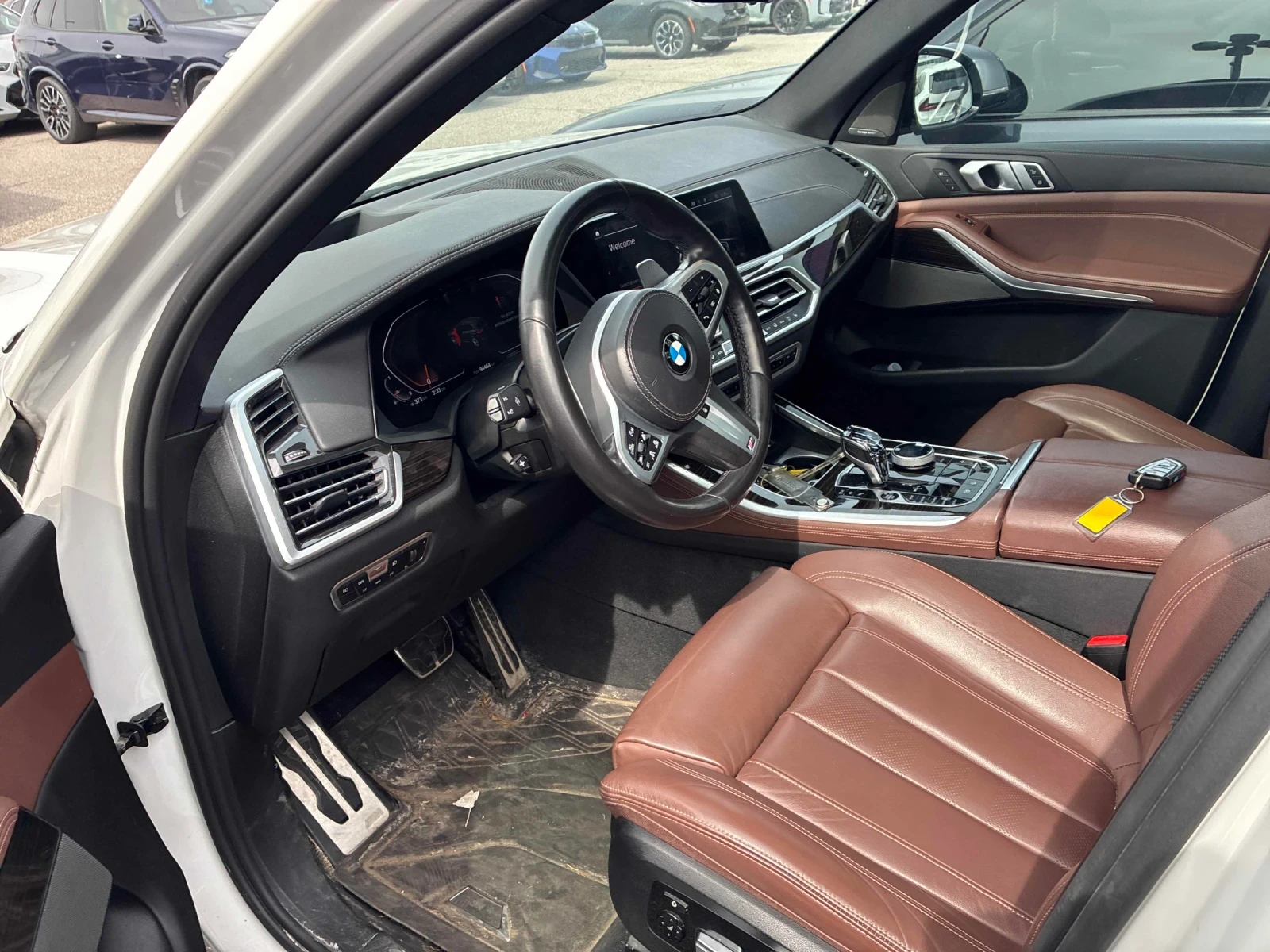 BMW X5 ДИСТРОНИК * LASER * HARMAN KARDON * SWAROVSKI, снимка 6 - Автомобили и джипове - 54556657