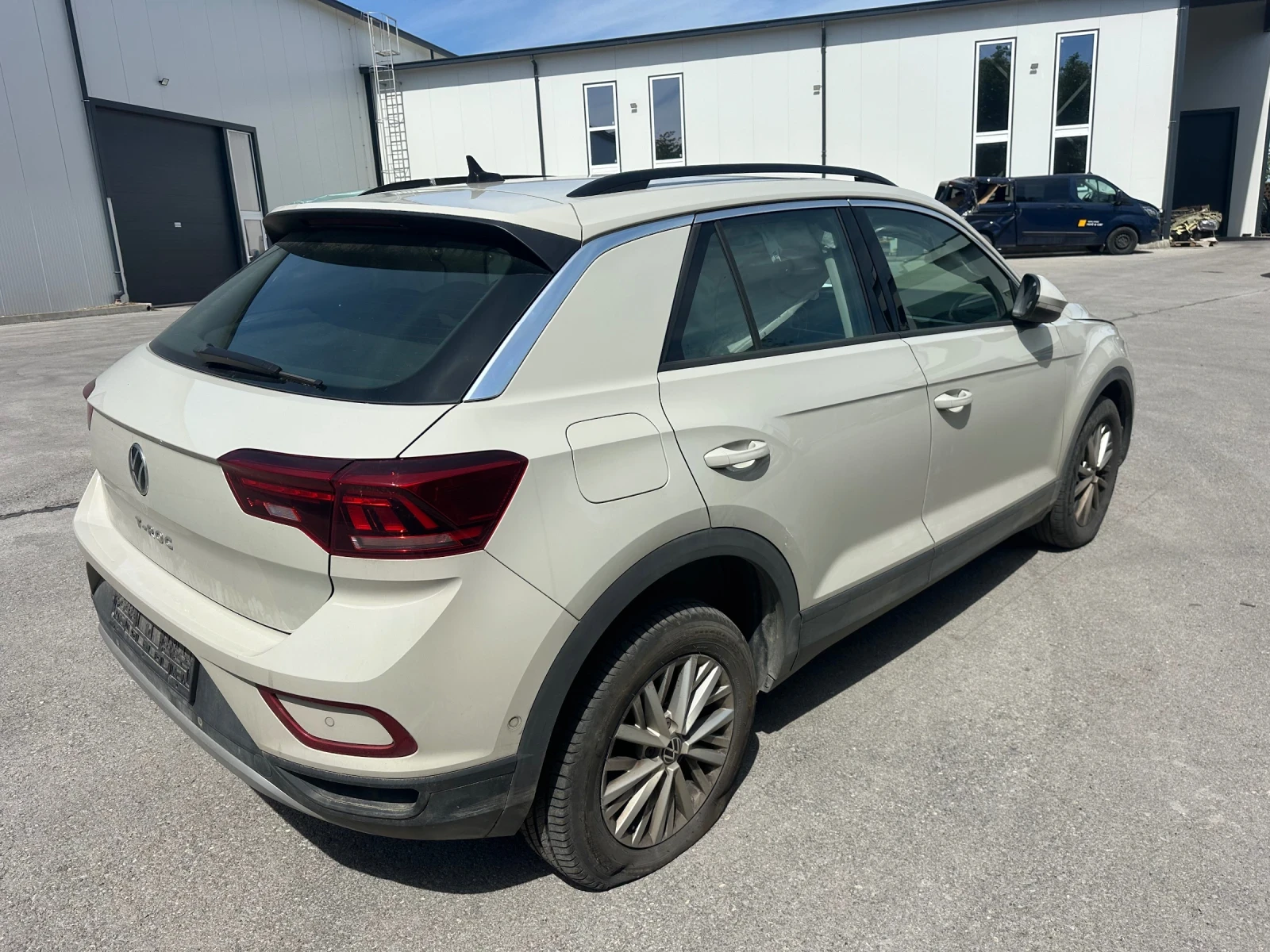 VW T-Roc 2.0 tdi 150 k.c., снимка 6 - Автомобили и джипове - 54602825
