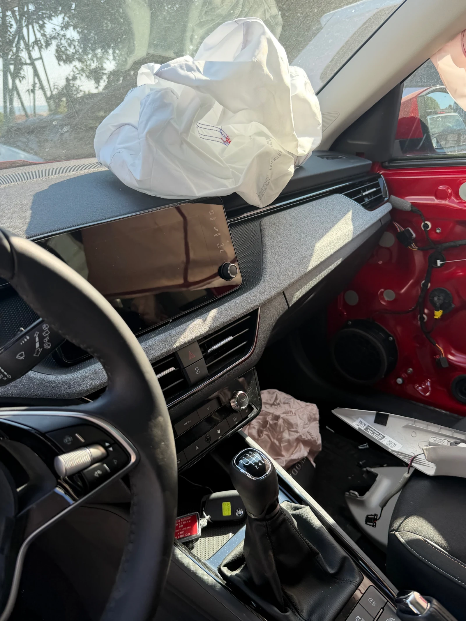 Skoda Kamiq 1.0тфси, снимка 11 - Автомобили и джипове - 55580623