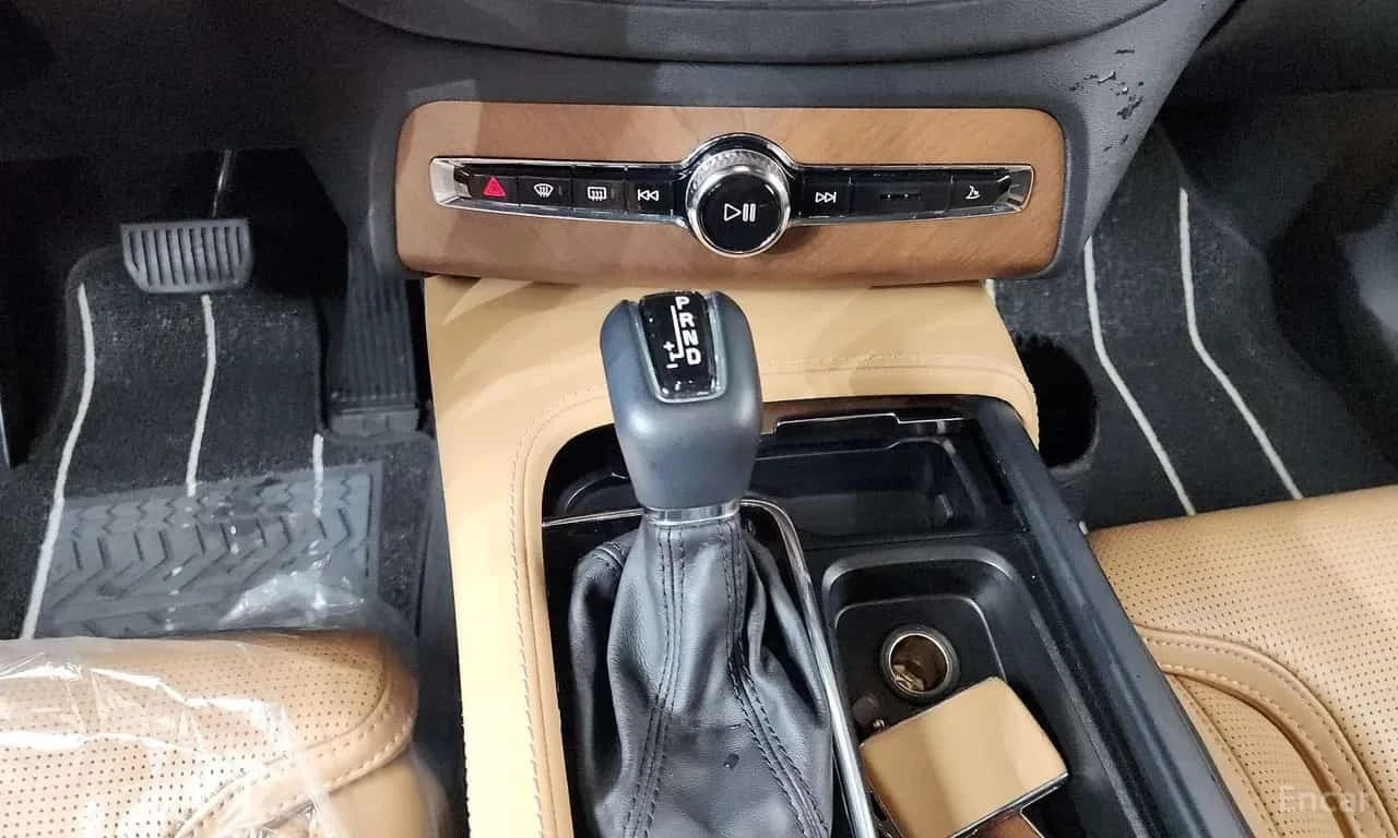 Volvo Xc90 * T6 Inscription * КРАЙНА ЦЕНА ДО БЪЛГАРИЯ, снимка 9 - Автомобили и джипове - 55773056