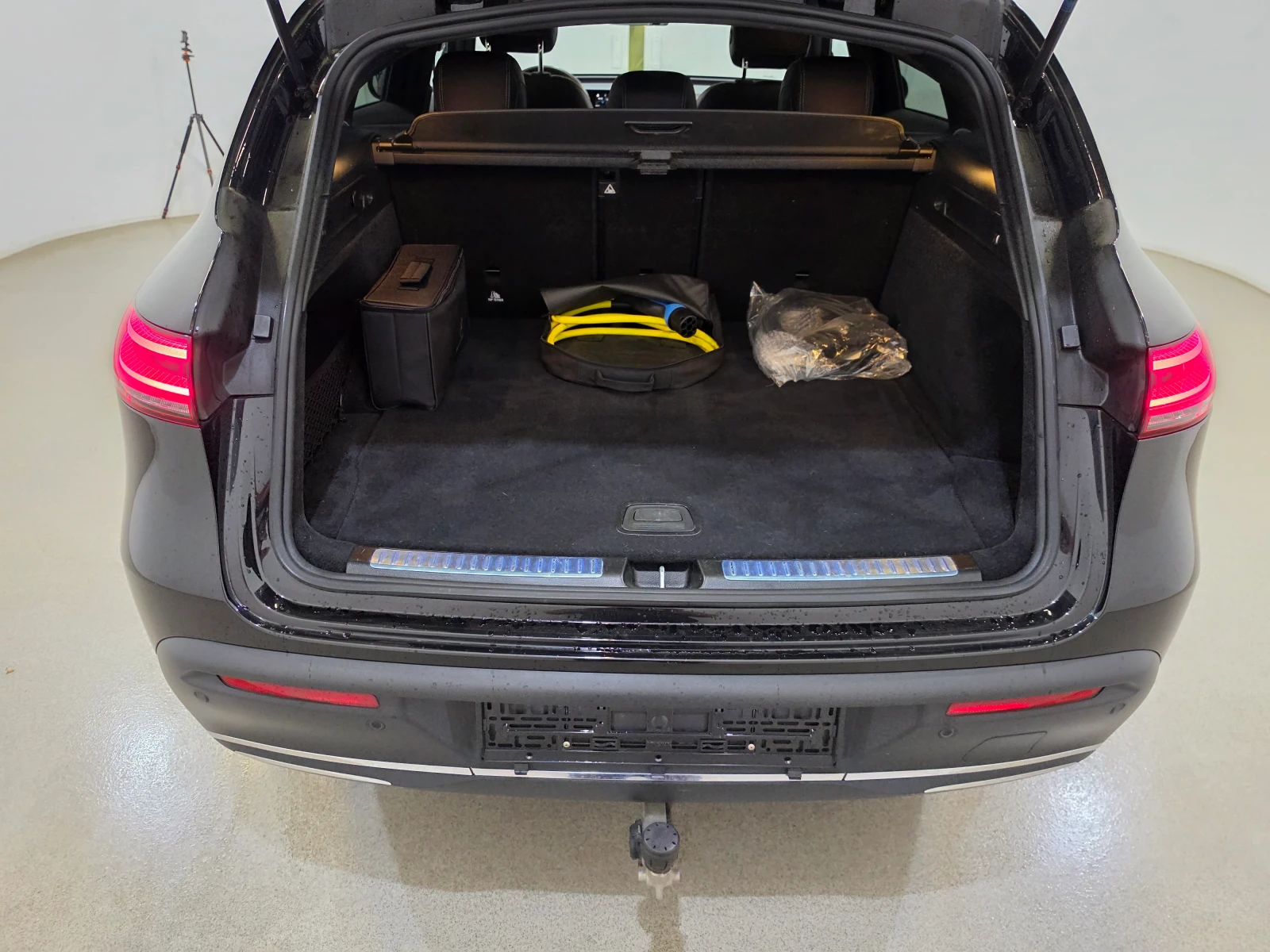 Mercedes-Benz EQC LED-Multibeam Widescreen Navi | Mobile.bg � ����������� 13