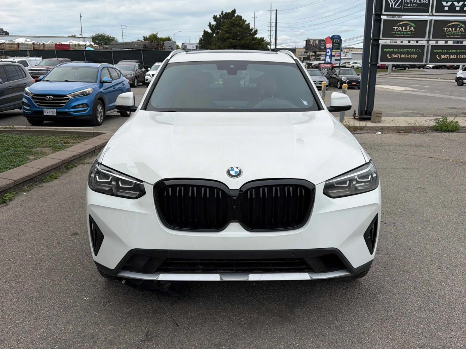 BMW X3 xDrive30i | CARFAX | АВТОКРЕДИТ БЕЗ ПЪРВОНАЧАЛНА , снимка 2 - Автомобили и джипове - 56151499