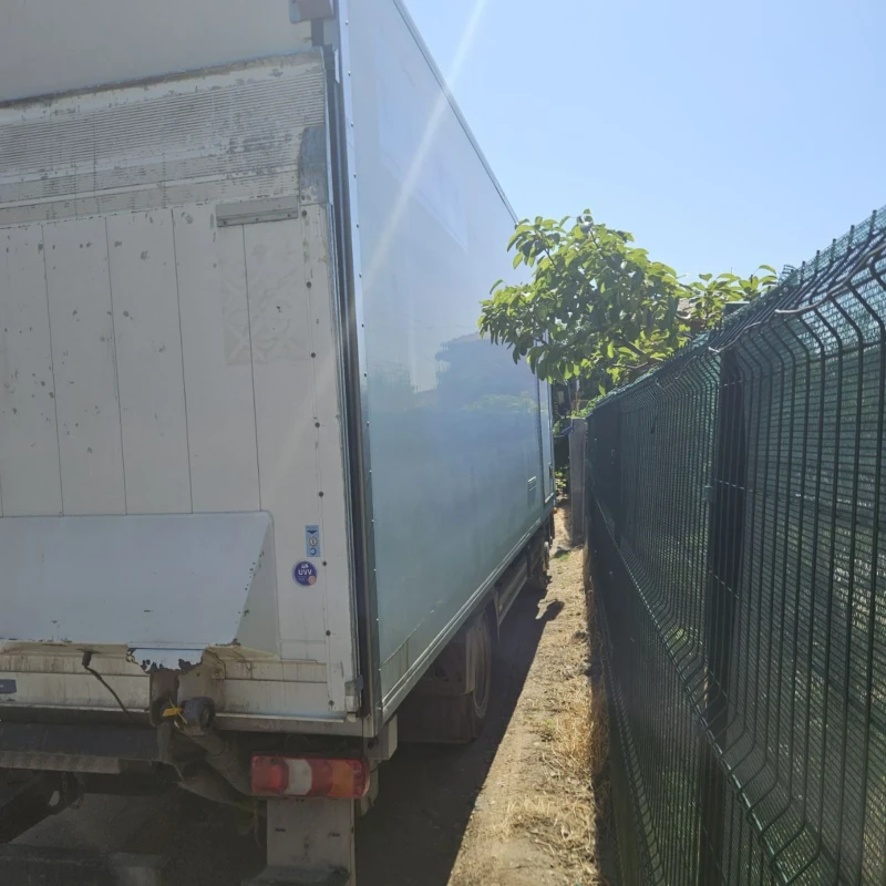 Mercedes-Benz Atego 818 падащ борд, 6.10 дължина фургон , снимка 9 - Камиони - 52618128