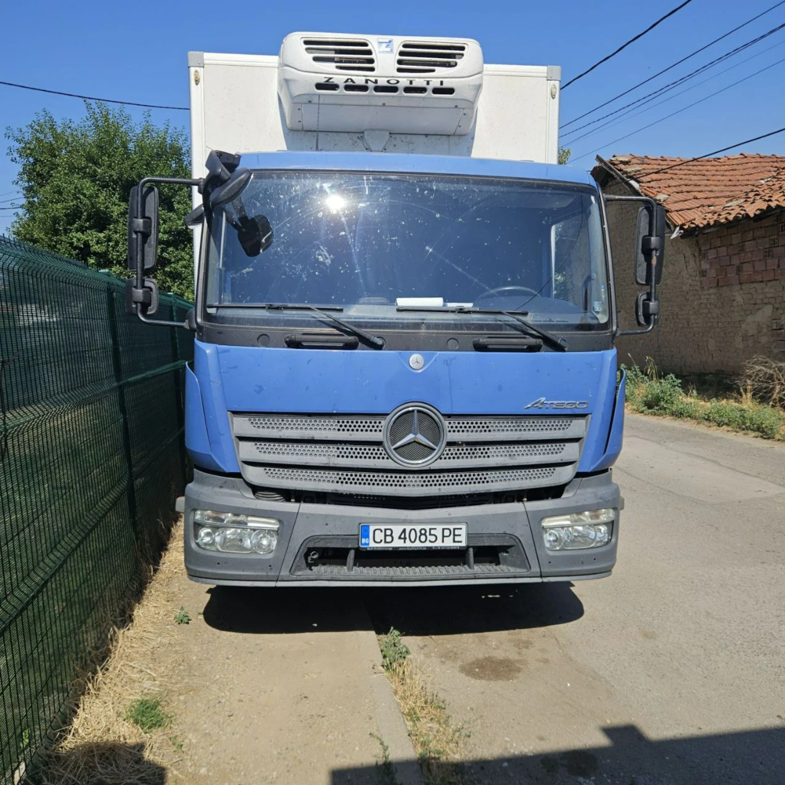 Mercedes-Benz Atego 818 падащ борд, 6.10 дължина фургон  - изображение 6