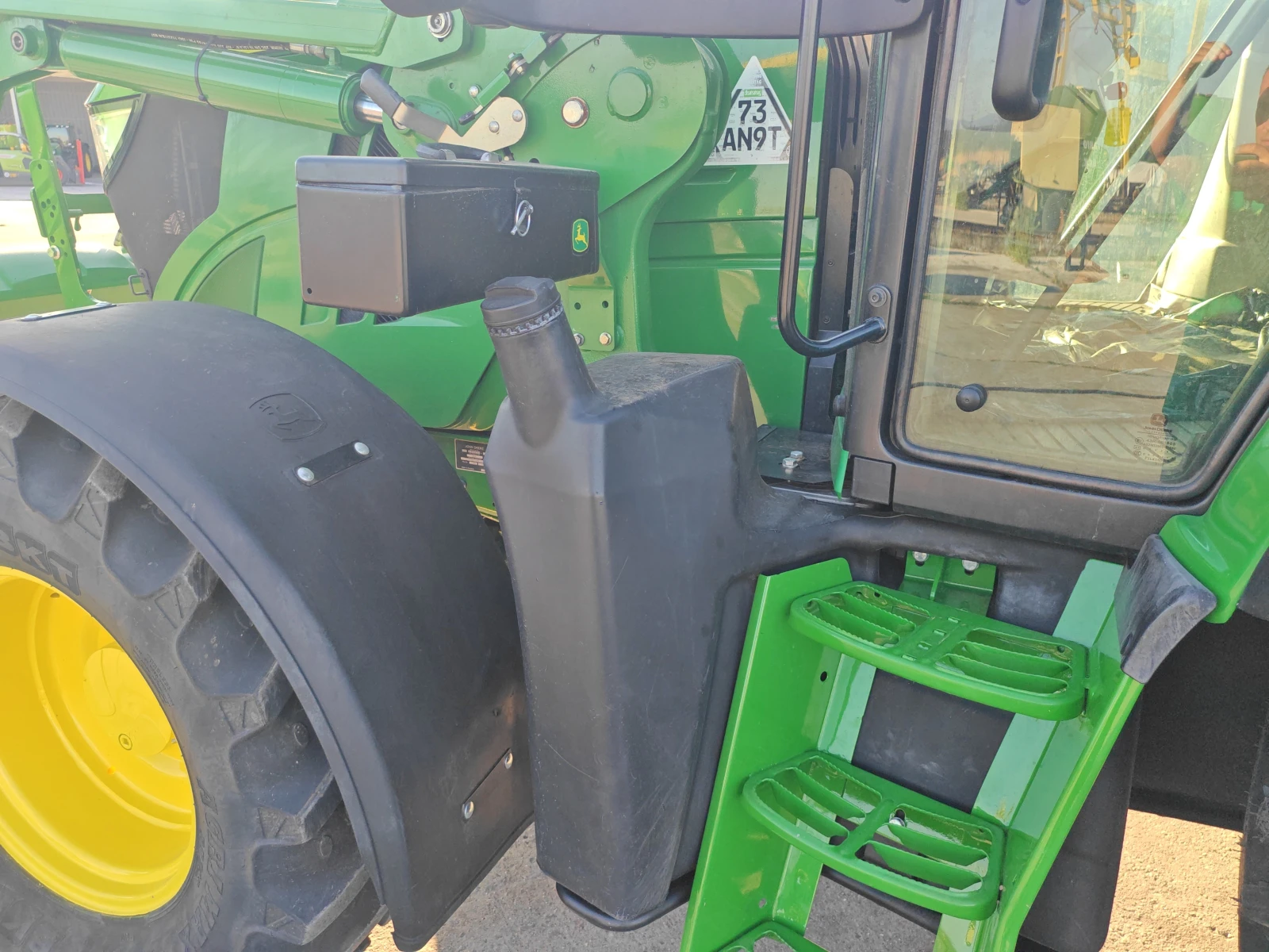 Трактор John Deere 6125M лизинг с първоначална вноска 20 %, снимка 17 - Селскостопанска техника - 56017085