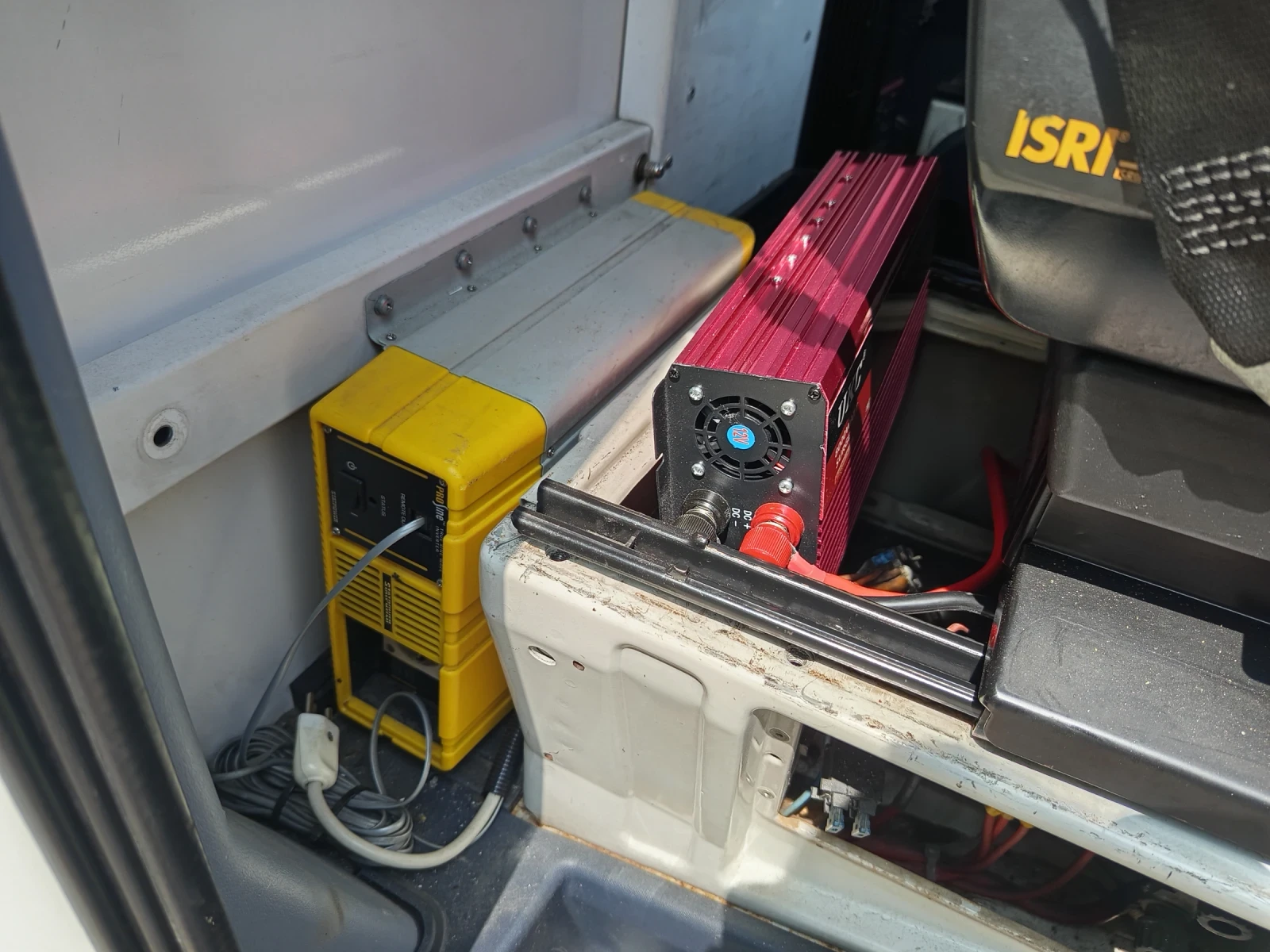 Кемпер Mercedes-Benz Sprinter 312 2.9 TD 122к.с - изображение 9