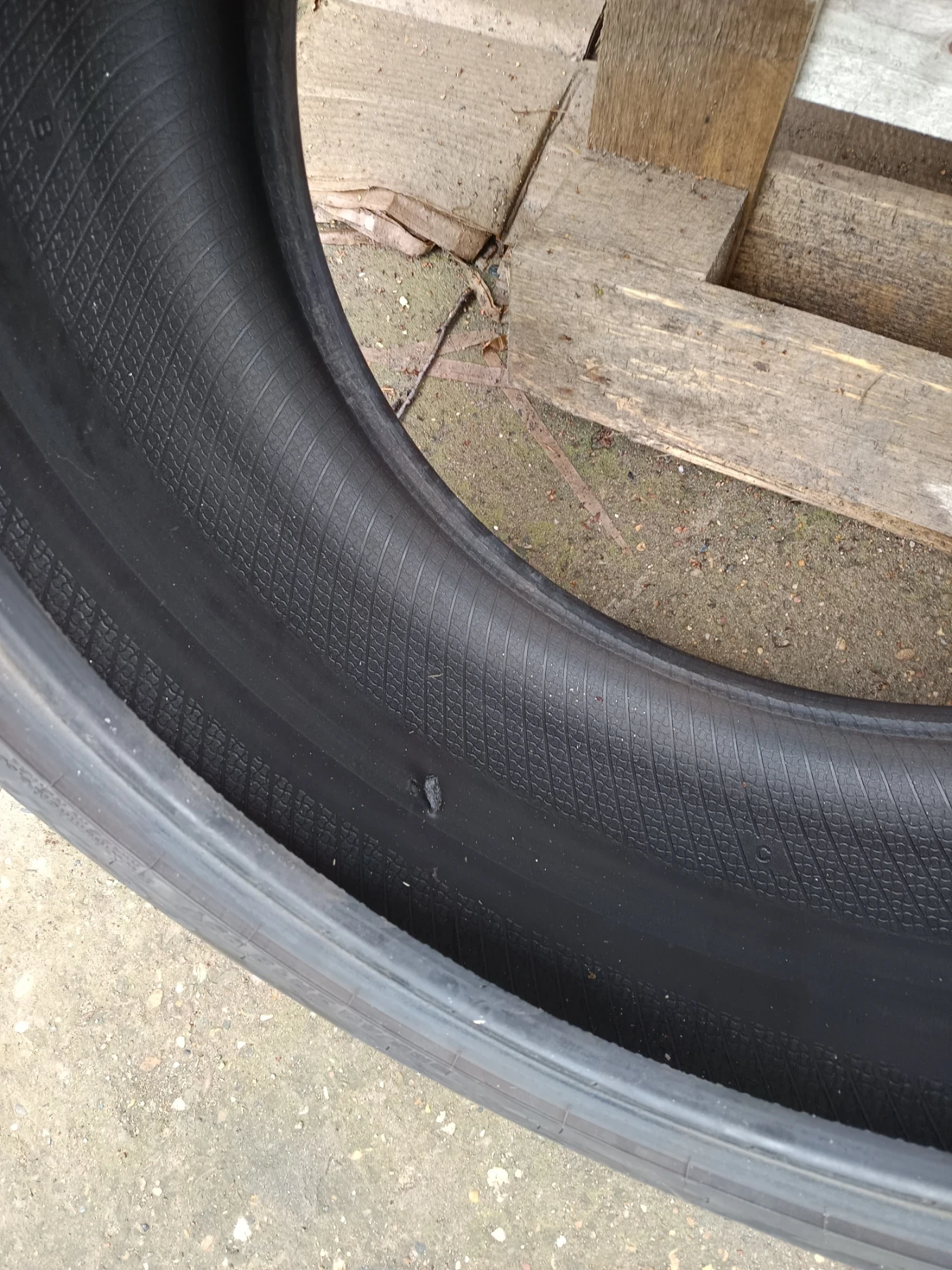 ���� 255/40R18 | Mobile.bg � ����������� 4