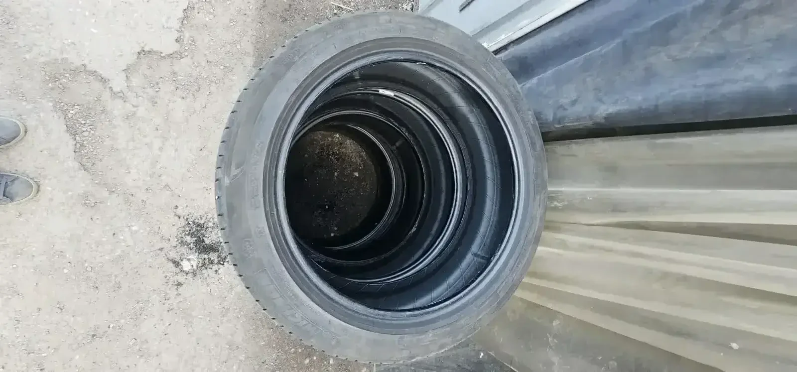 Гуми Летни 245/45R19, снимка 10 - Гуми и джанти - 54246472