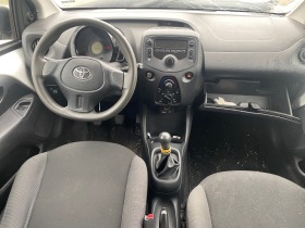 Toyota Aygo 1.0i, снимка 7 - Автомобили и джипове - 39644770