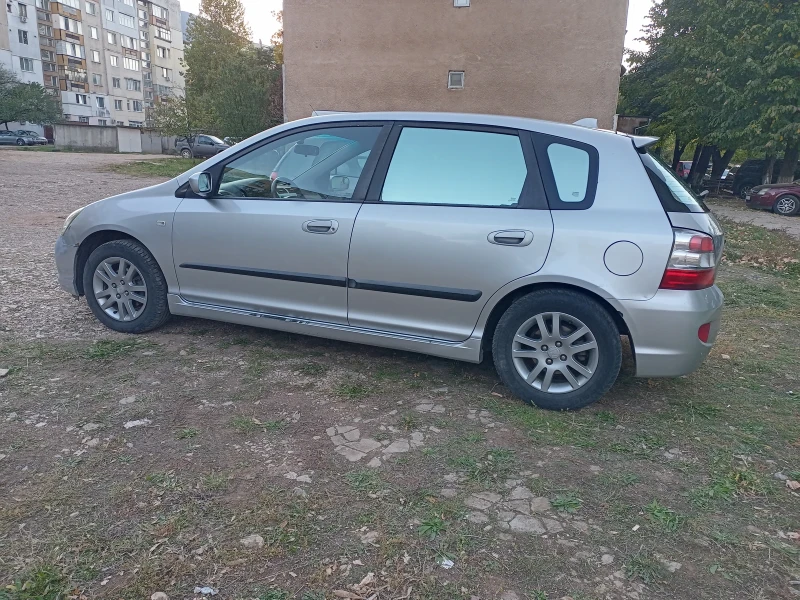 Honda Civic FACELIFT, снимка 6 - Автомобили и джипове - 47729573