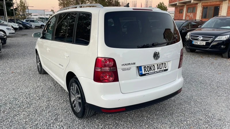 VW Touran 2.0TDI UNITED ЕДИН СОБСТВЕНИК СЕРВИЗНА ИСТОРИЯ, снимка 4 - Автомобили и джипове - 47792097