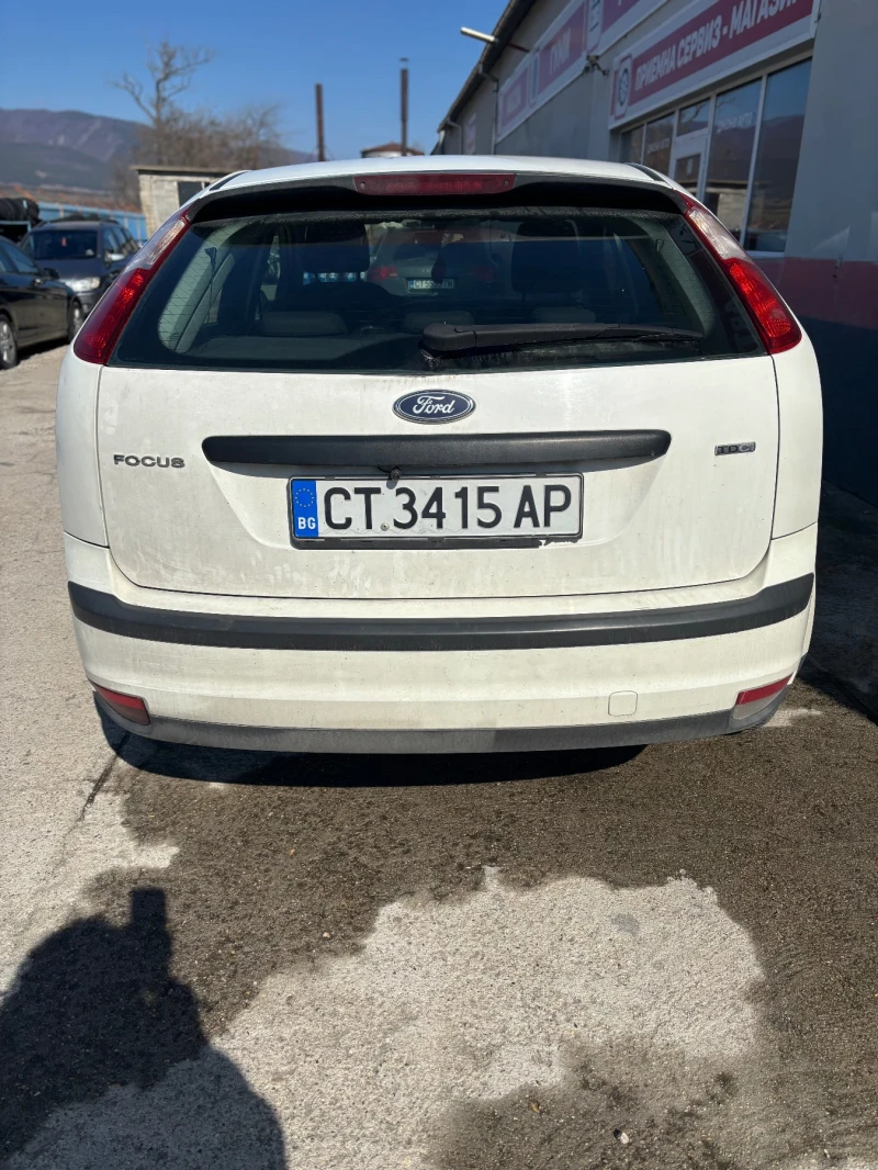 Ford Focus 1.6 TDCi, снимка 2 - Автомобили и джипове - 49362096